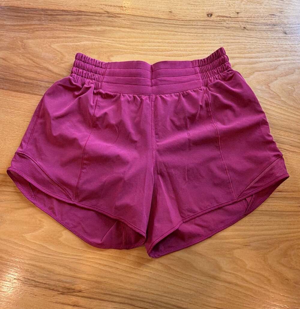 Lululemon Hotty Hot HR Short Size 6 Pink Berry Mesh Athletic Workout
